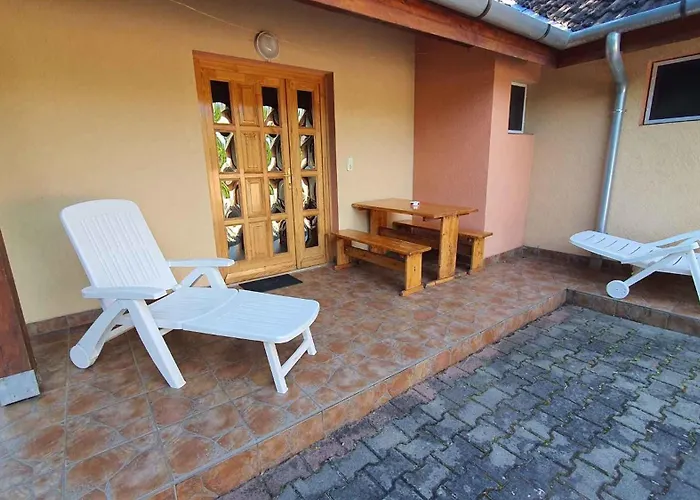 Near In Siofok-balaton 20002 Шиофок