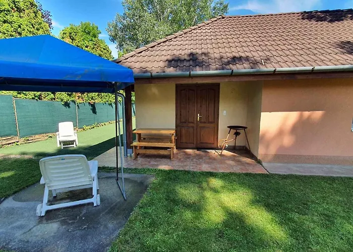 Near In Siofok-balaton 20002 * Шиофок